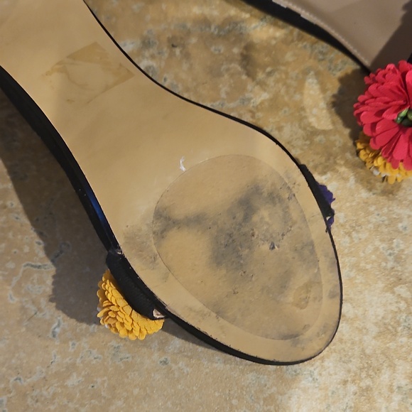 Betsey Johnson Ankle Strap Floral Heels Size 9B - Picture 9 of 12